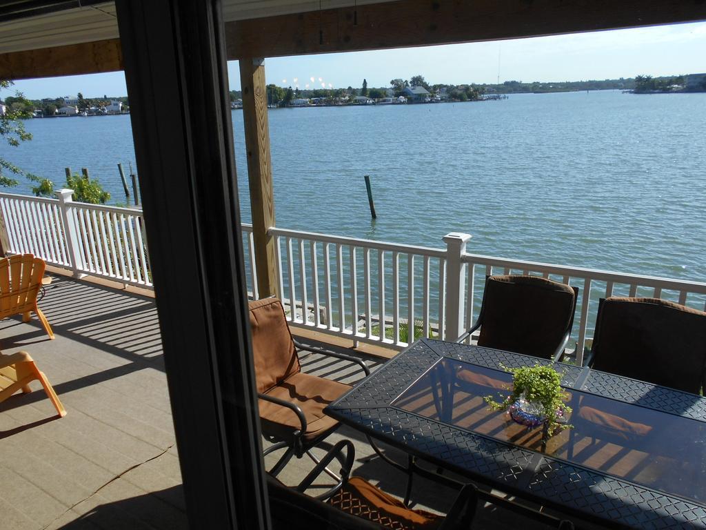 3000 Sq Ft Beach And Bay Condo St. Pete Beach Exterior photo