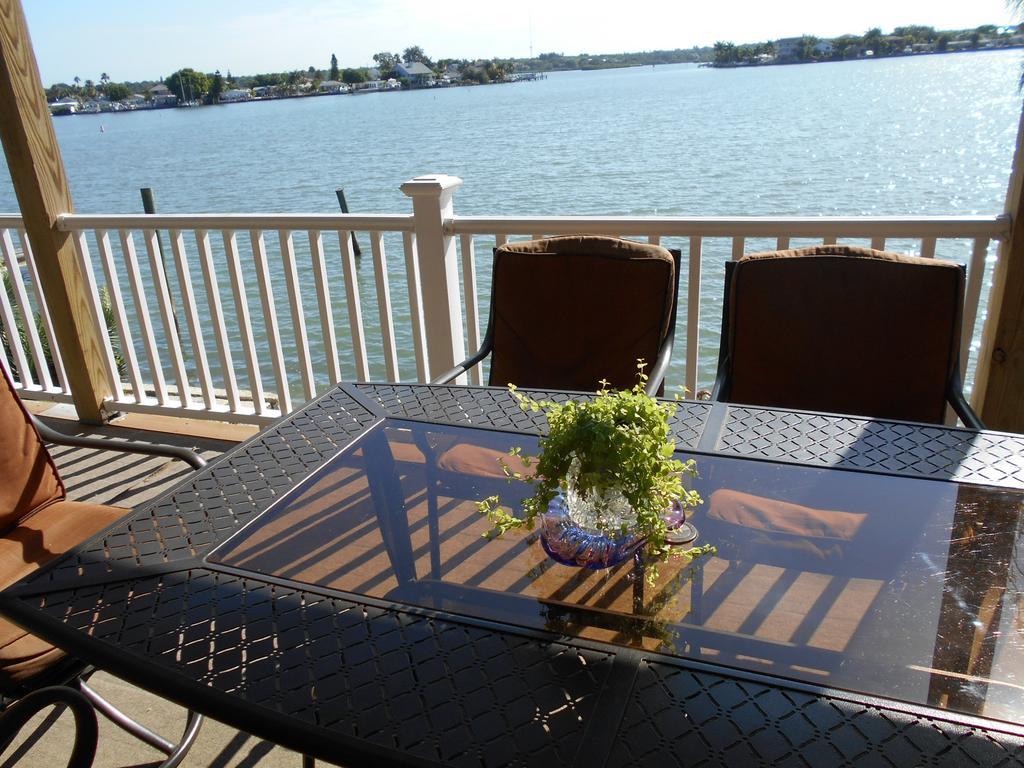 3000 Sq Ft Beach And Bay Condo St. Pete Beach Exterior photo