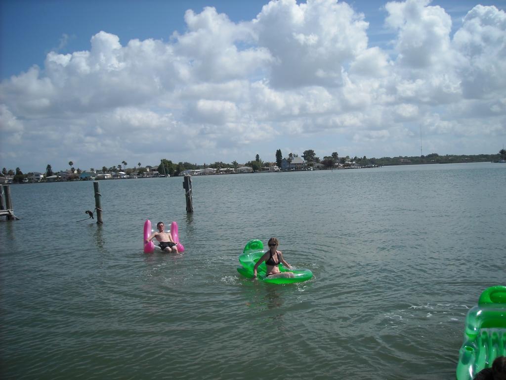 3000 Sq Ft Beach And Bay Condo St. Pete Beach Exterior photo
