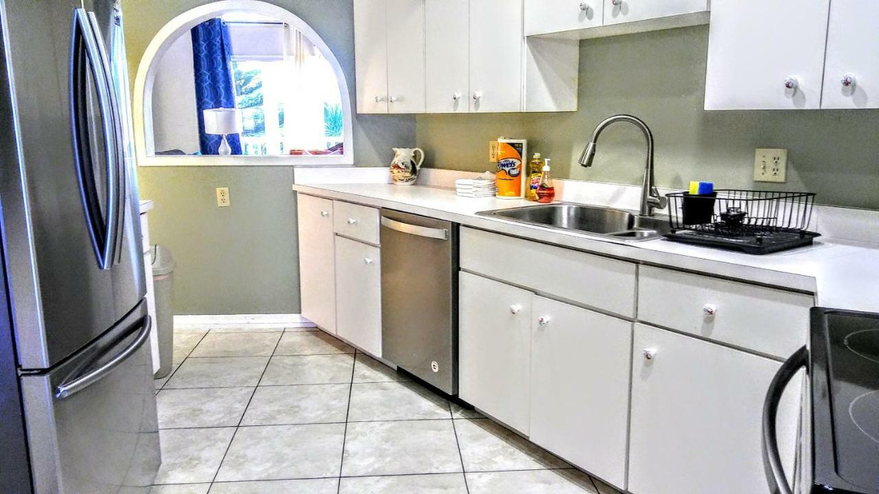 3000 Sq Ft Beach And Bay Condo St. Pete Beach Exterior photo